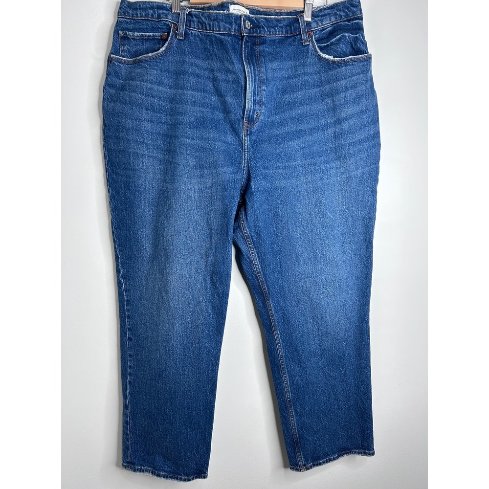 Abercrombie & Fitch Women’s Straight Leg Jeans - Medium Blue